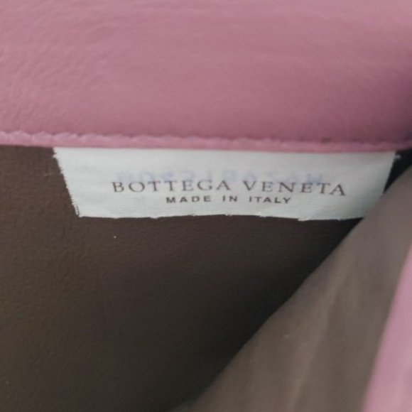Authentic Bottega Veneta wristlet - Picture 5 of 8